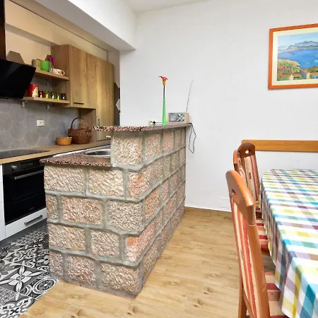 Casa de Férias Kate By Interhome Obrovac
