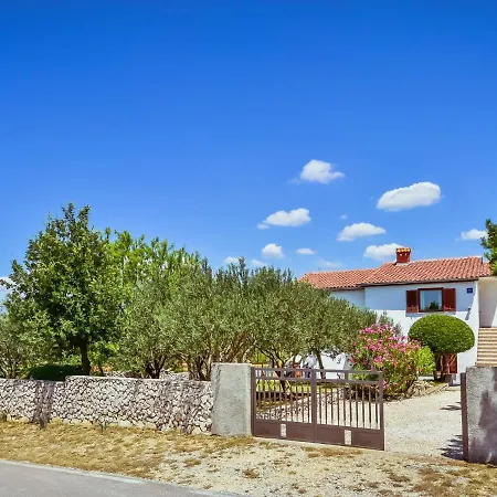 Ferienhaus Kate By Interhome